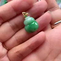 翡翠18K金镶嵌颈饰翡翠
