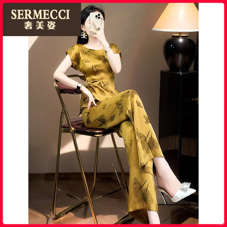 漂亮减龄独特一整套绝美套装夏季花色短袖阔腿裤两件套显瘦气质时