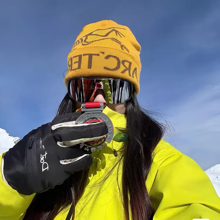 【奥莱撤柜】针织帽毛线帽滑雪帽护耳冷帽户外保暖男女款冬季毛线帽