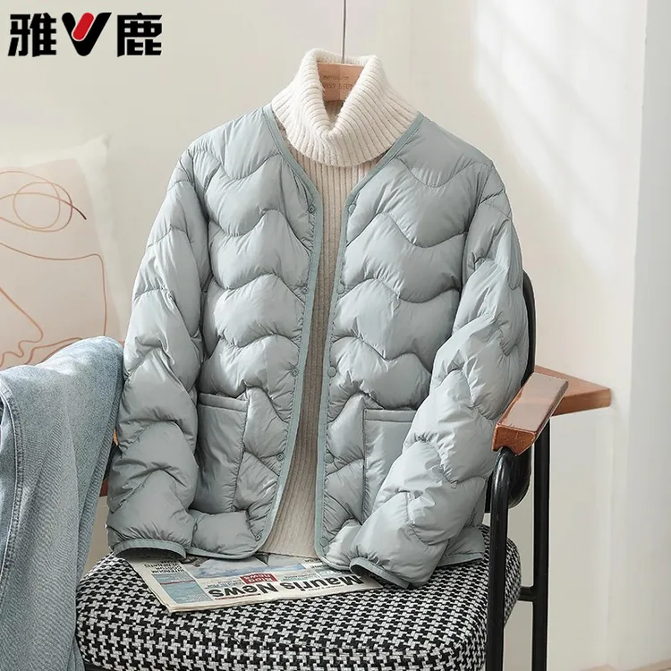 雅鹿旗舰店正品2025新款轻薄羽绒服女大码休闲保暖内搭通勤外套冬