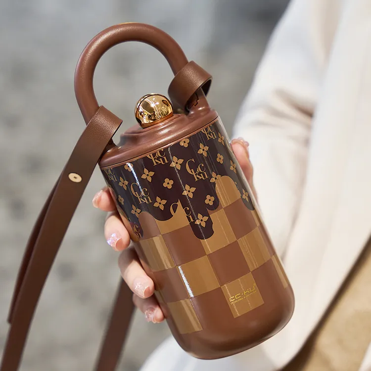 小香风保温杯女生2025新款高颜值高级感女士随行手提咖啡水杯子