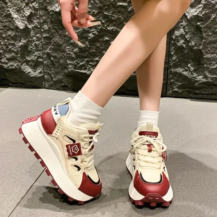 高帮阿甘鞋女2024秋冬季加绒新款厚底增高百搭运动韩版休闲老爹鞋