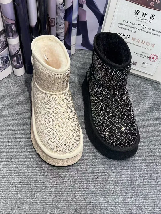 618-161玛莎玛索2024冬季新款防滑保暖亮钻潮流前线时尚雪地靴女