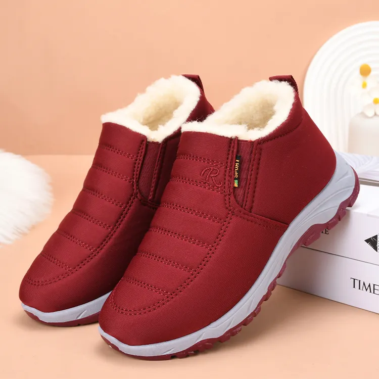 加绒加厚爸妈雪地靴防寒保暖男女同款冬季棉鞋中老年健步保暖棉鞋