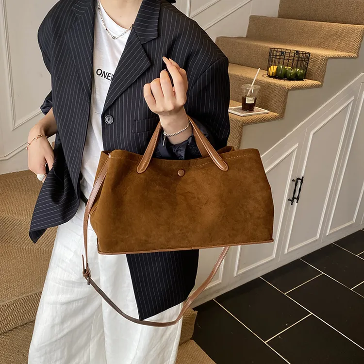 复古通勤风~2025早秋磨砂质感小众高级托特包大容量子母包手提包