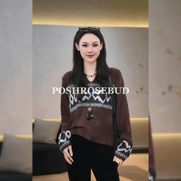POSHROSEBUD【几何艺术】V领拼色套头长袖慵懒针织衫-6109