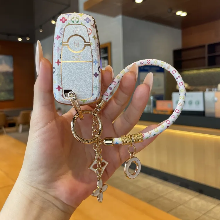 适用福特车钥匙专用保护套福克斯蒙迪欧福睿斯金牛座探险者壳扣女
