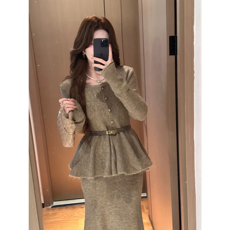 小香赫本风针织套装女秋冬高级感深秋冬装搭配一整套2025年新款潮