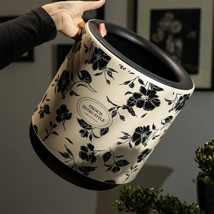 法式复古客厅垃圾桶家用卧室2025新款轻奢高档颜值大号容量办公室