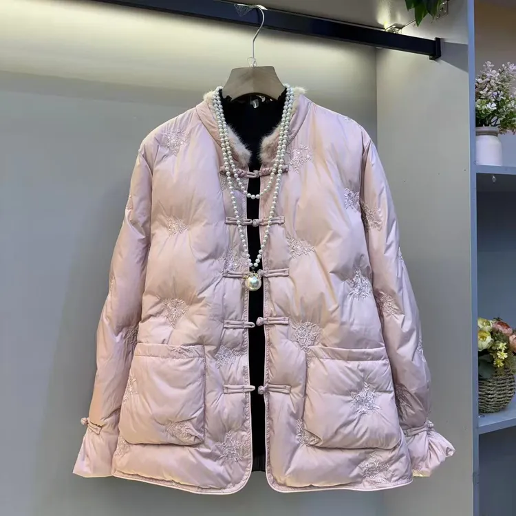 新中式立领刺绣冬季加棉加厚保暖盘扣女士棉衣外套