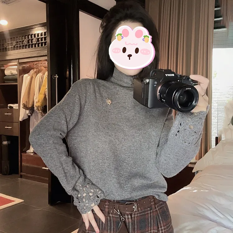 2025冬季新款设计镂空气质T恤女韩系纯色百搭高龄时尚休闲打底衫