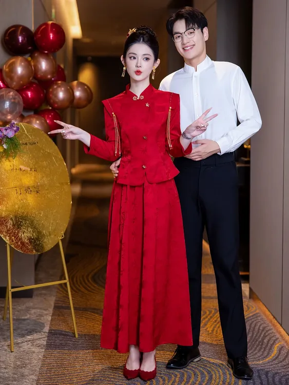 旗袍敬酒服2025秋冬季新款红色新中式两件套结婚订婚礼服裙女长袖
