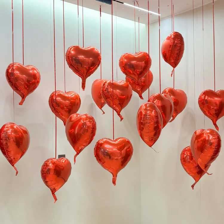 2026新年装饰飘空爱心气球生日结婚订婚浪漫布置店铺橱窗打卡拍照