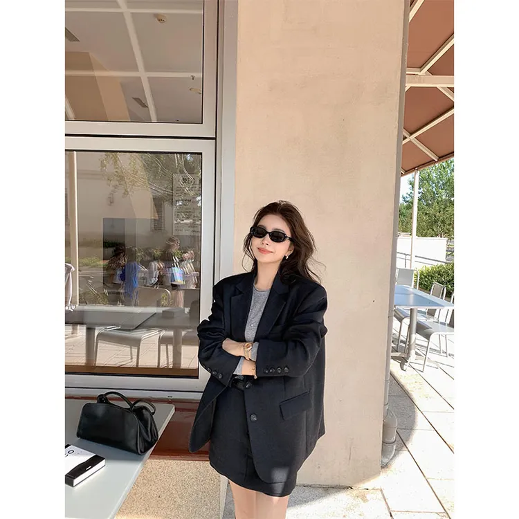 韩系秋冬新款休闲圆领长袖上衣高级感黑色西装外套高腰半身裙套装