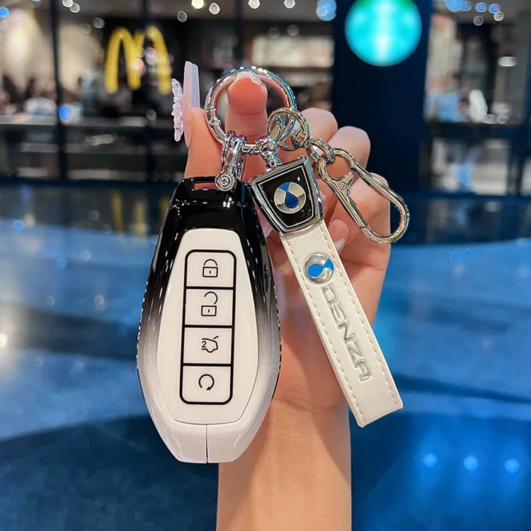 适用2025款腾势N8L钥匙套26新款N9专用车改装配件金属壳扣个性女