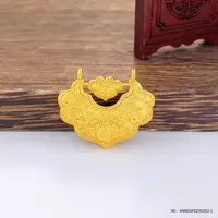 足金古法錾刻工艺锦鲤锁吊坠免费编绳