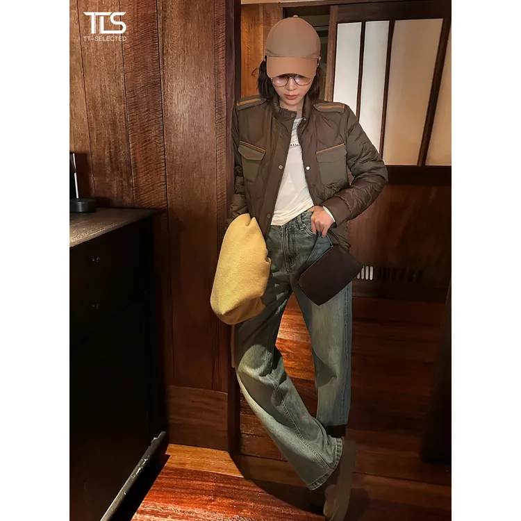 TT【猎装鹅】90国标白鹅绒老钱风复古格纹翻领宽松保暖羽绒服Y5010