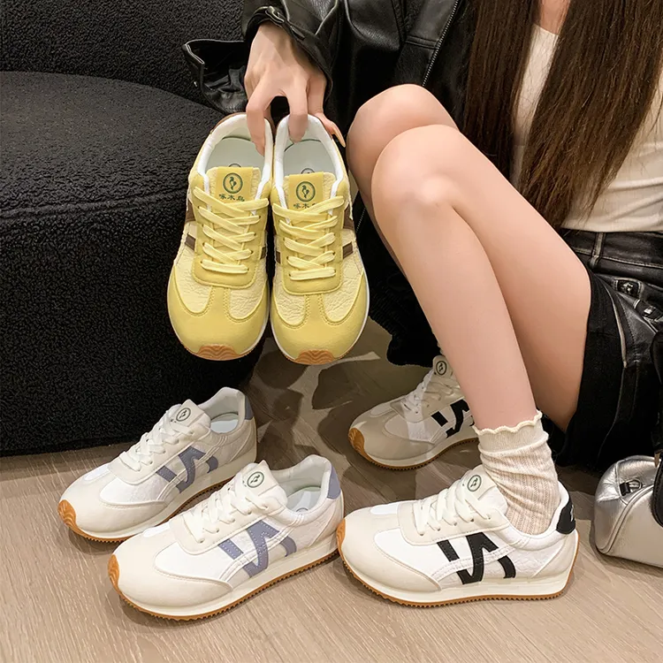 厚底增高小白鞋女2025秋季新款轻便不累脚圆头百搭宽脚运动休闲鞋