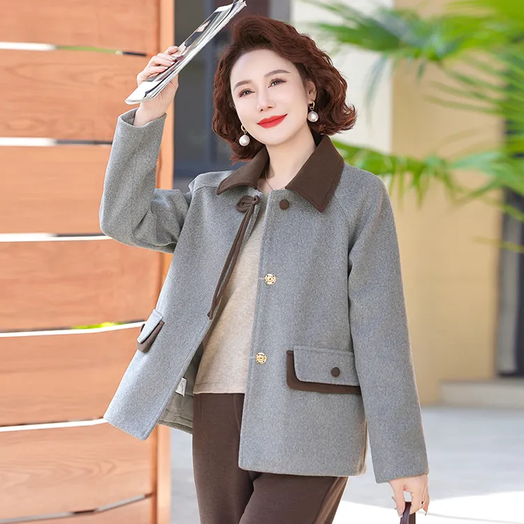 中年妈妈春装2025新款毛呢外套短款中老年女装春秋洋气翻领上衣服