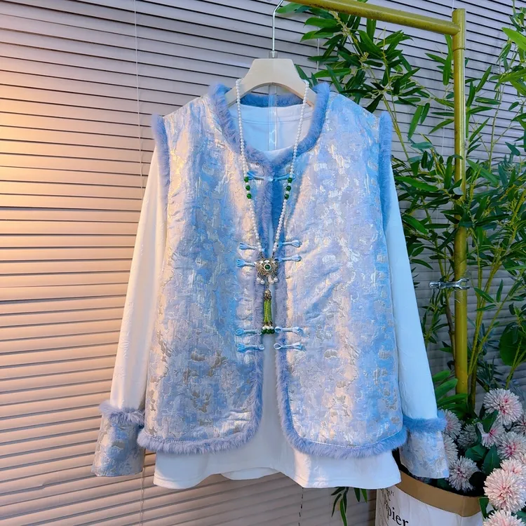 胖mm欧货时尚新中式夹棉提花盘扣马甲叠加刺绣打底设计感两件套