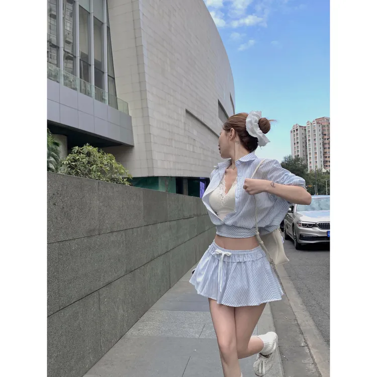 韩系条纹polo领长袖衬衫上衣女春季时尚高腰短裙百搭两件套