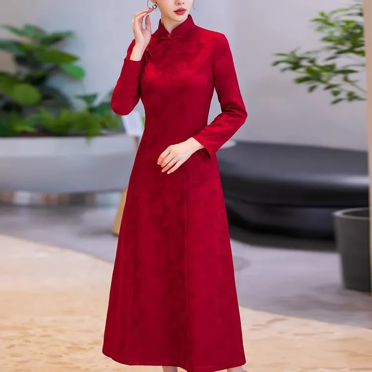 十月份喜婆婆婚宴装2025新款高贵年轻款春秋旗袍妈妈礼服平时可穿