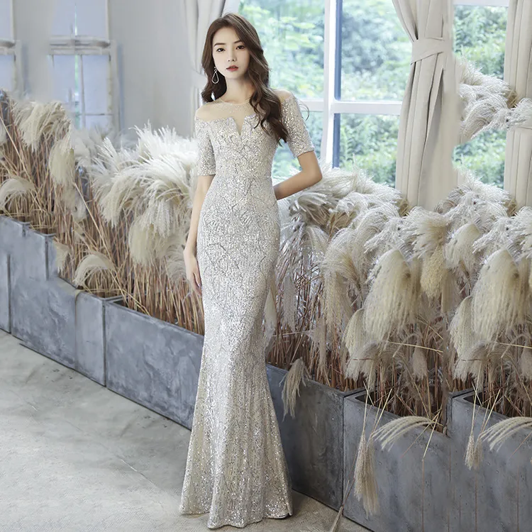 名媛晚礼服女2025新款气质银色轻奢小众鱼尾宴会连衣裙主持人