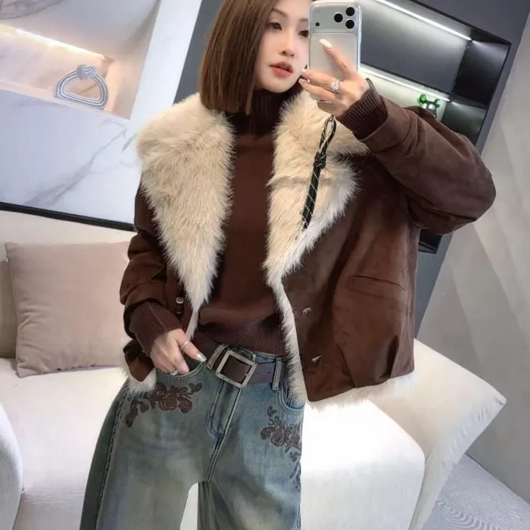 熙薇【大理金秋】2025冬季新款设计师休闲时尚一体-皮-毛外套H6733