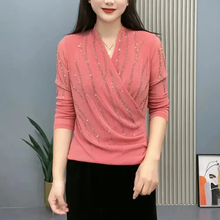 秋季新款交叉领简约妈妈装纯色烫钻柳条洋气长袖百搭打底衫