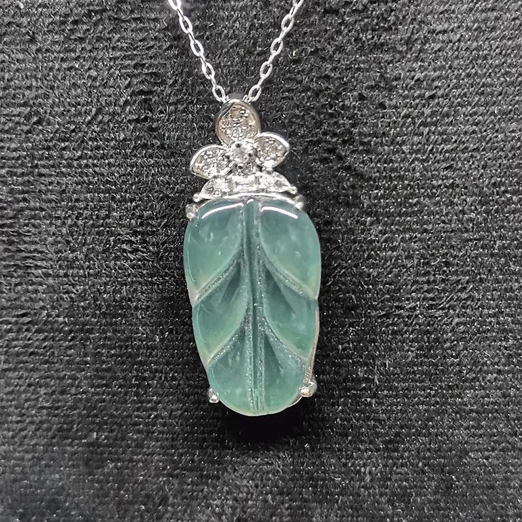 高冰蓝水天然A货金枝玉叶翡翠轻奢风典雅大方缅甸正宗翡翠