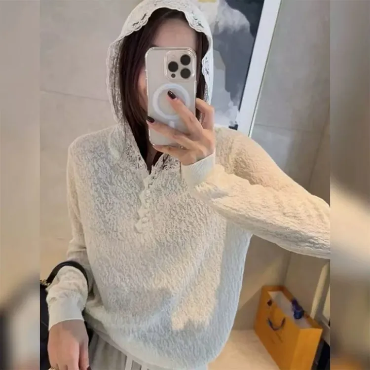 春季新款混纺欧根纱蕾丝连帽套头时尚百搭针织套头上衣女1014-4