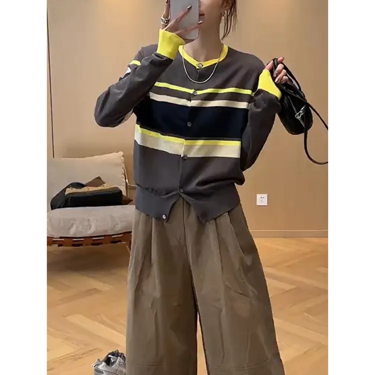 大码秋季新款条纹针织开衫女微胖妹妹宽松显瘦遮肚子时尚洋气上衣
