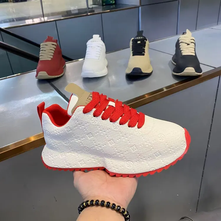 2025秋冬季新款手工包底潮流印花个性舒适百搭男款休闲鞋（皮鞋码）