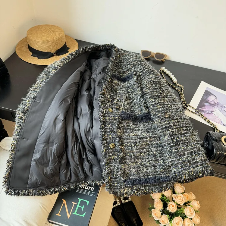 黑金V领小香风羽绒外套女2025新款高级感加厚羽绒服女中长款