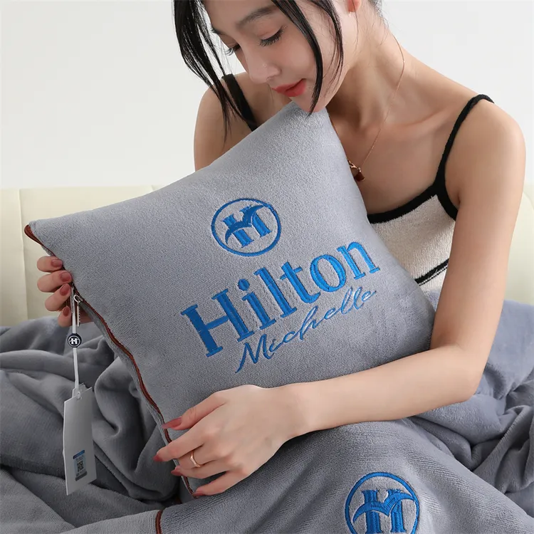 简约时尚多功能抱枕被二合一加厚保暖午休空调被靠垫枕头折叠毯子