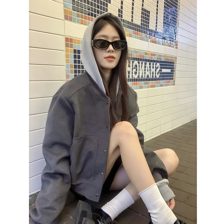 复古连帽拼接短款夹克外套女春季高级感宽松休闲五一出游穿搭女装