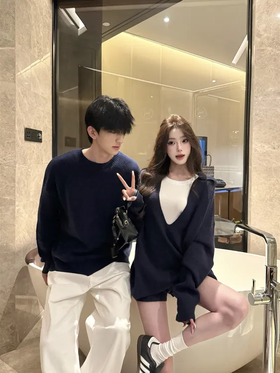 情侣装秋冬INS风时尚套装长袖纯色打底秋季韩式休闲风针织毛衣