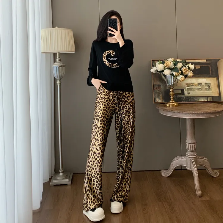 秋装女款爆款2025新款显瘦减龄休闲时尚卫衣豹纹长裤两件套装女