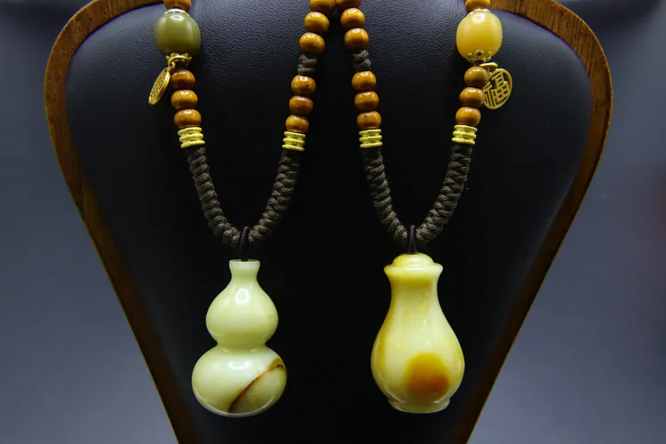 福禄双全——天然岫玉毛衣链