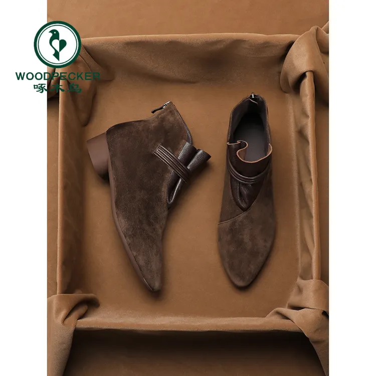 啄木鸟尖头粗跟短靴子女2025新款秋冬法式复古踝靴磨砂加绒瘦瘦靴