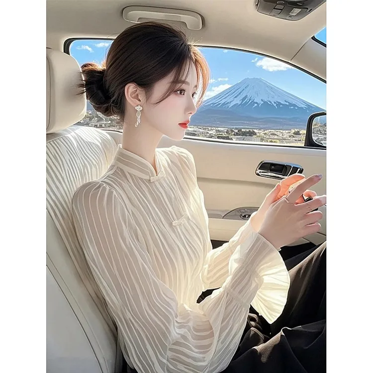 小众白色条纹衬衫女2025早春季春游新款新中式国风复古盘扣衬衣