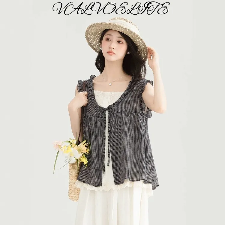 蓝色小飞袖上衣女夏多巴胺穿搭miu里法式娃娃衫无袖露肩蕾丝衬衫