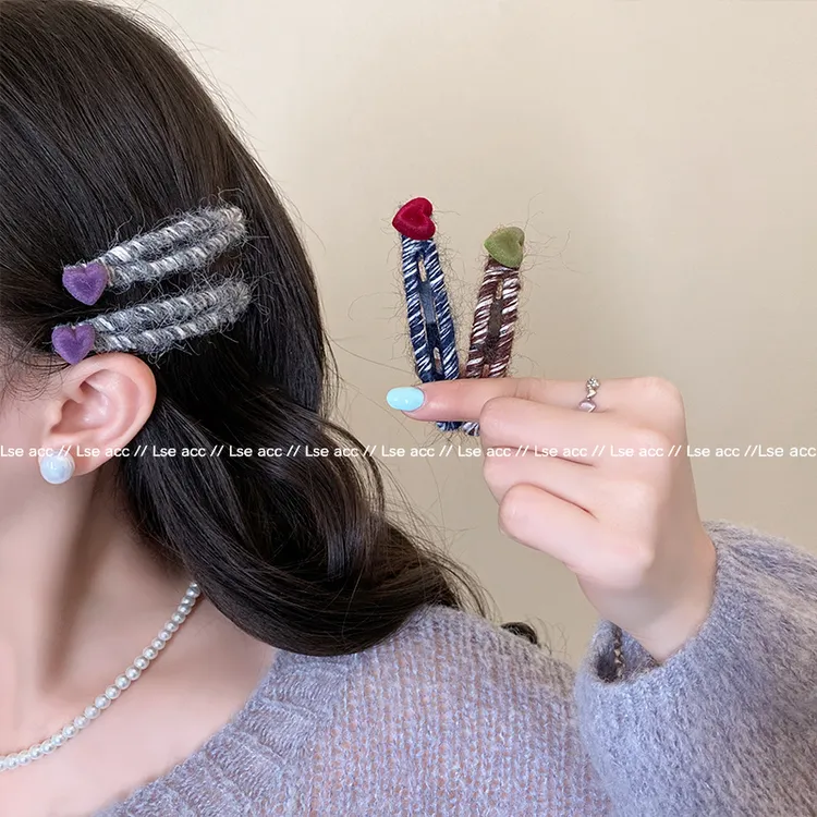 温柔爱心毛线侧边夹女气质简约侧边夹刘海夹高级感发饰新款头饰