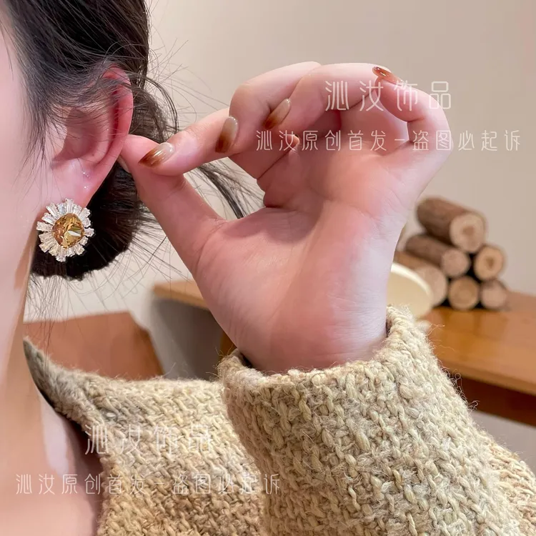 合金耳饰 耳钉方糖花朵耳拍轻奢简约气质高级