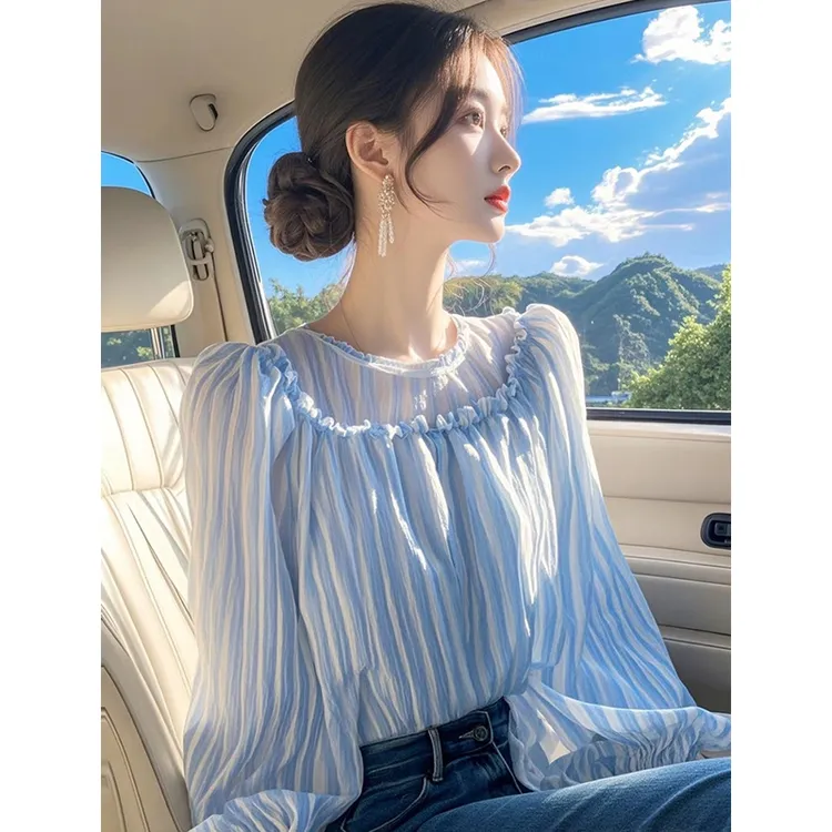 衬衣女款2025春新款爆款高级感减龄洋气超好看小众蓝色竖条纹上衣