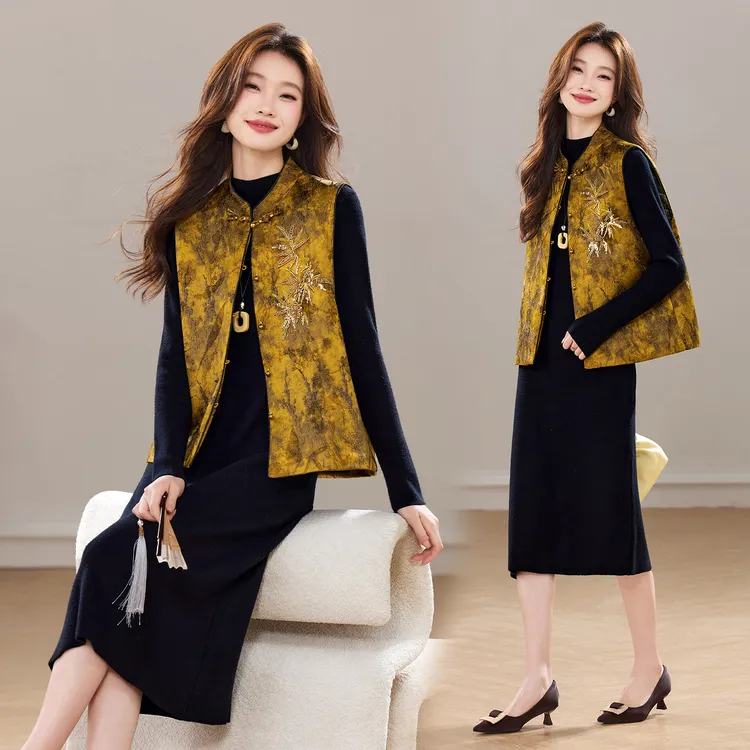新中式国风刺绣夹棉马甲套装女2025冬季新款复古气质连衣裙两件套