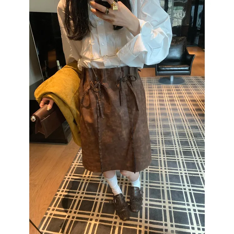 区区欧阳做旧pu皮半身裙女秋季新款蝴蝶结绑带复古中长款直筒裙子