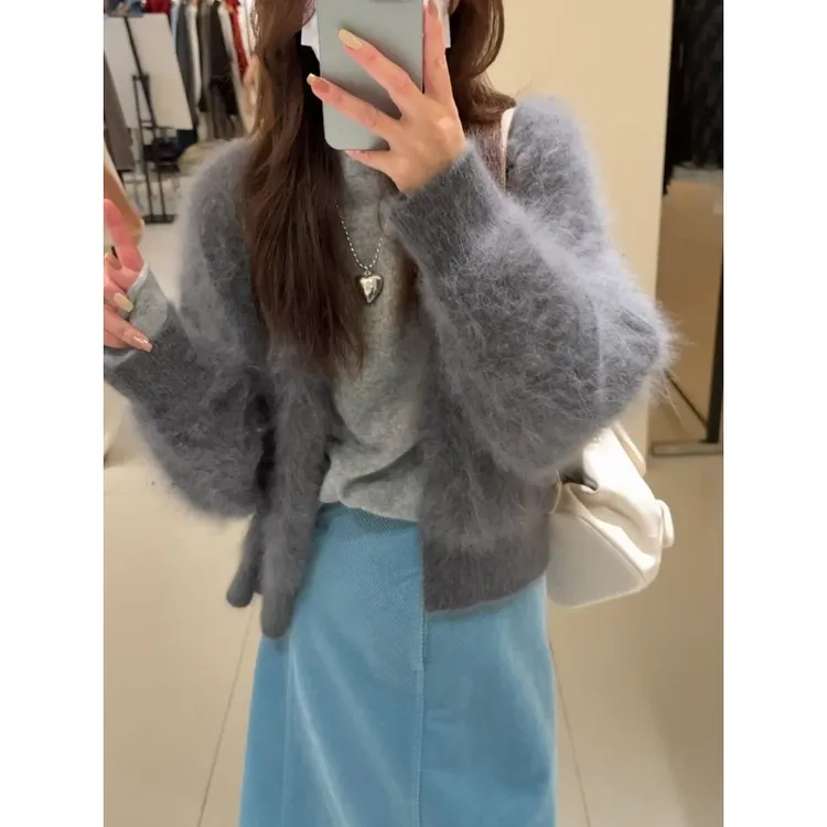 MARIE.COCO冬季新款温柔网红灰色长袖羊绒衫外套内搭打底衫半身裙