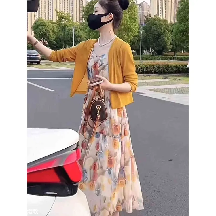 防晒开衫吊带裙女夏季季2025新款外搭冰丝披肩罩衫配吊带裙两件套