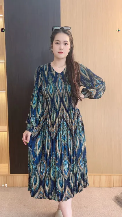 [332]【敏姐专享】秋冬2025灯笼长袖连衣裙新款时尚气质大码女装